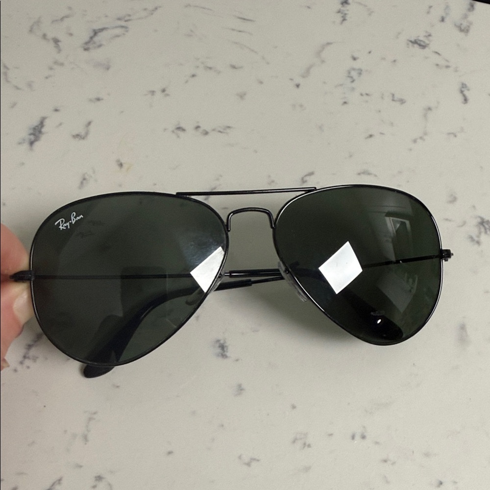 Ray-Ban Classic Black Aviator Sunglasses